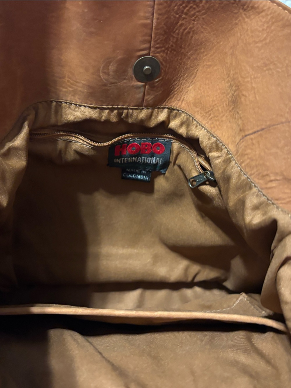 HOBO Cognac Leather Bucket Shoulder Bag - Picture 5 of 8